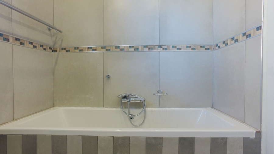 3 Bedroom Property for Sale in Geelhoutpark North West